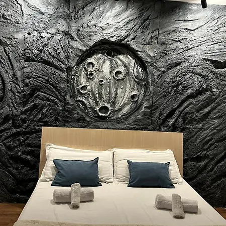 Apartment Moon